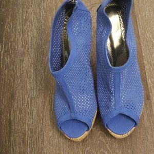 Blue leather and cork booties